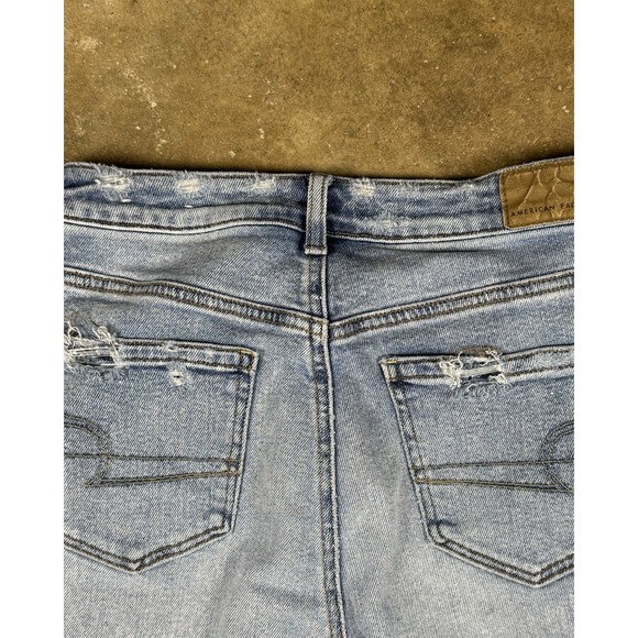 American Eagle Mom Jean Women's Size 4 Blue Distressed High-Rise Tapered Leg - Picture 5 of 11